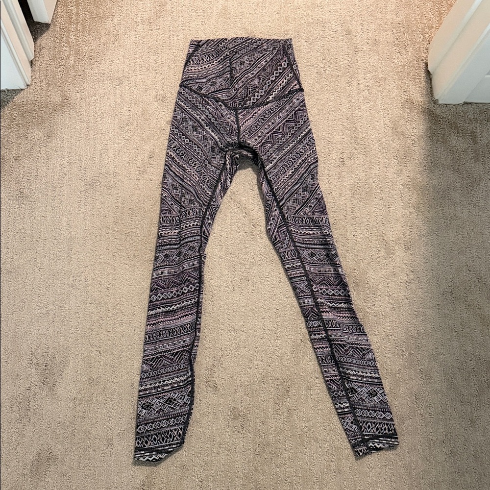 Wunder under lululemon leggings
